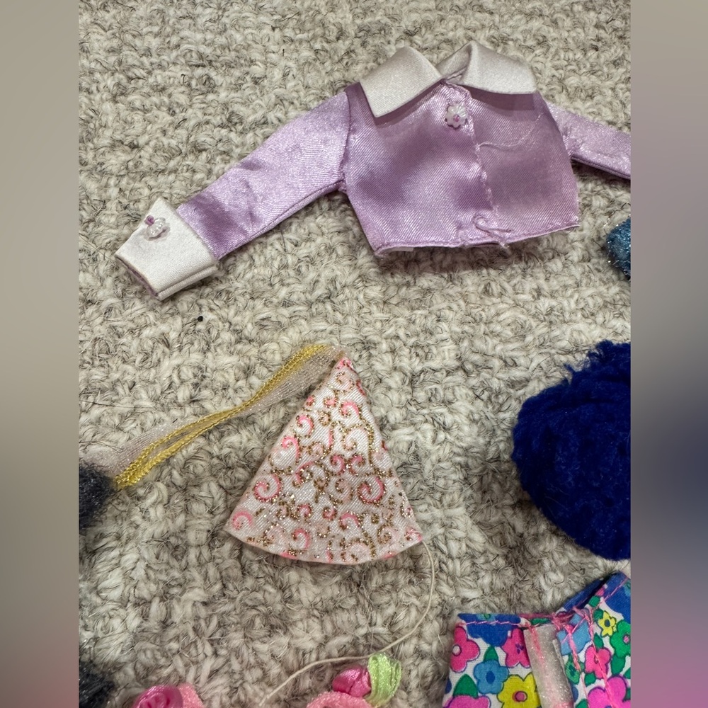 Another lot of Barbie clothes.. Malibu Barbie, ballet dancer, mixture of vintage - Picture 4 of 15